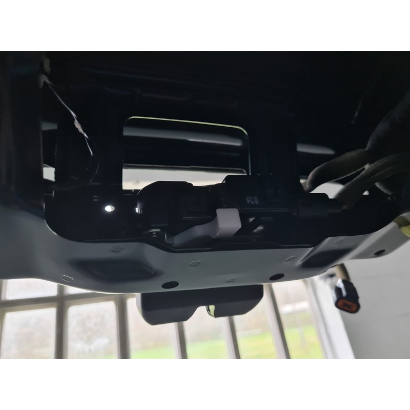 CERRADURA MALETERO / PORTON 