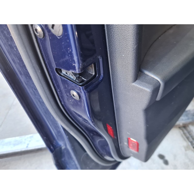 CERRADURA PUERTA DELANTERA IZQUIERDA 