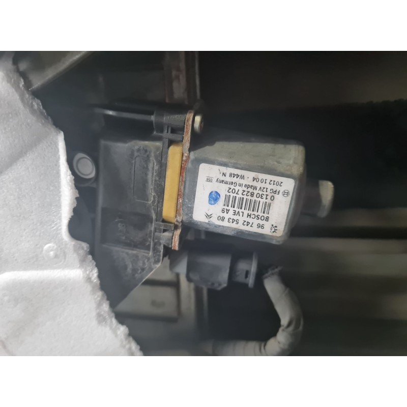 ELEVALUNAS DELANTERO DERECHO 9674254380 