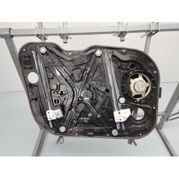 ELEVALUNAS DELANTERO DERECHO 82480G4090 