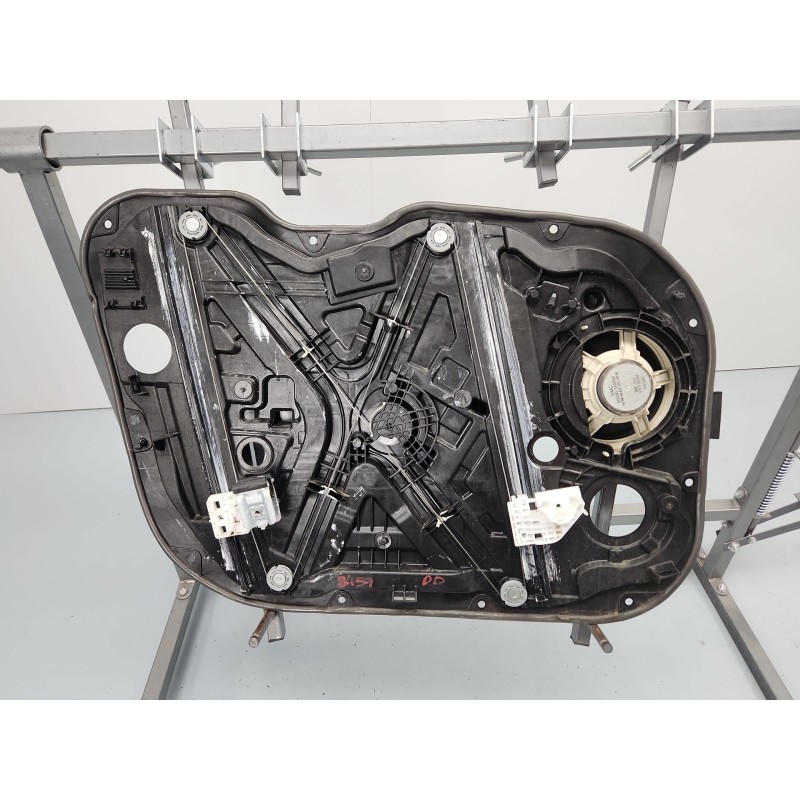 ELEVALUNAS DELANTERO DERECHO 82480G4090 
