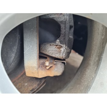 PINZA DE FRENO TRASERA IZQUIERDA 