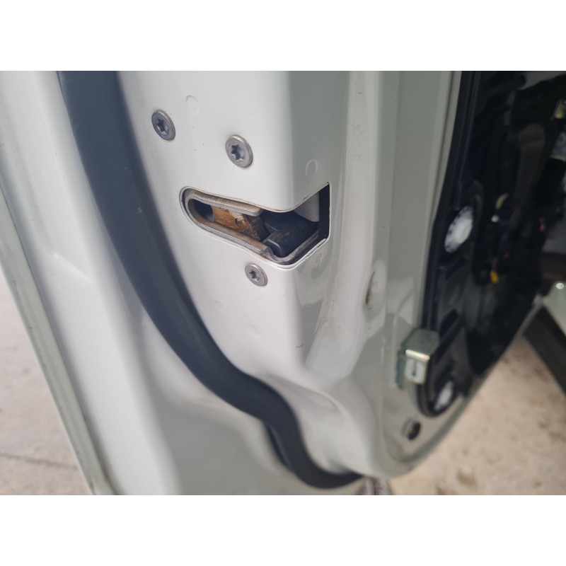 CERRADURA PUERTA DELANTERA IZQUIERDA 52104485 