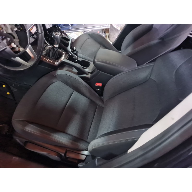 ASIENTO DELANTERO IZQUIERDO 