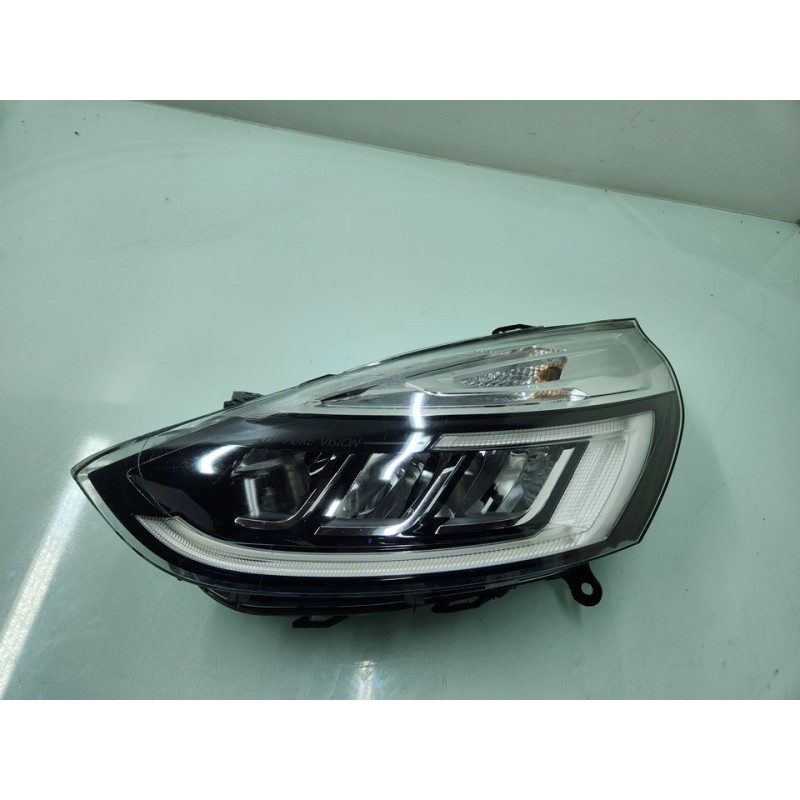 FARO IZQUIERDO 260605046R 