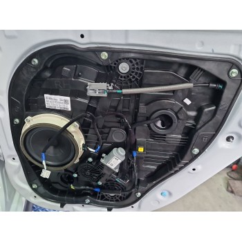 ELEVALUNAS TRASERO DERECHO 83480G4220 