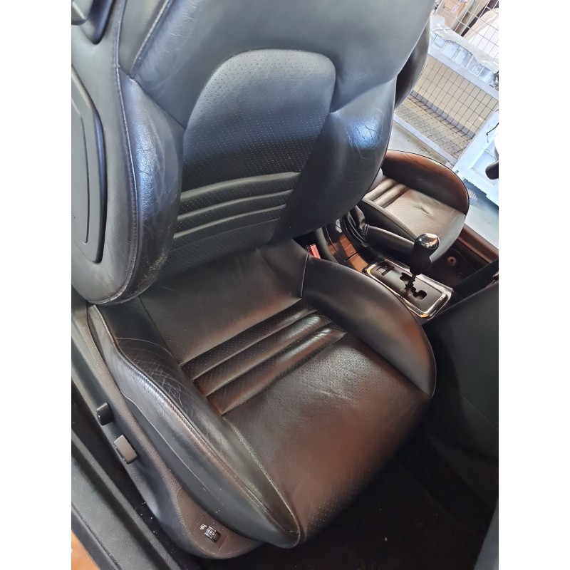 ASIENTO DELANTERO DERECHO 