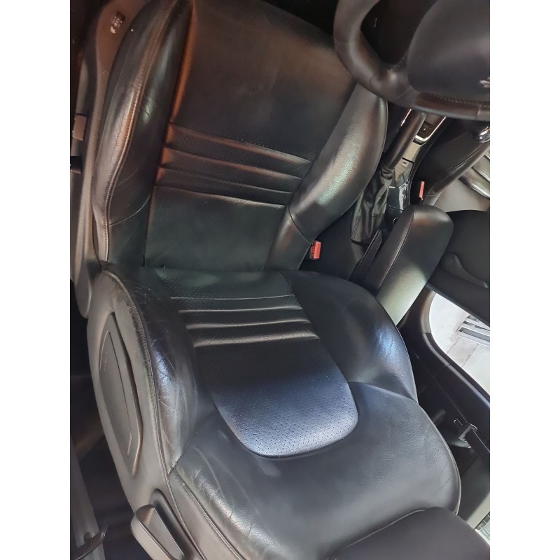 ASIENTO DELANTERO IZQUIERDO 