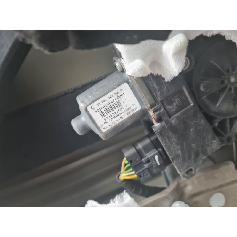 ELEVALUNAS DELANTERO IZQUIERDO 9674254280 