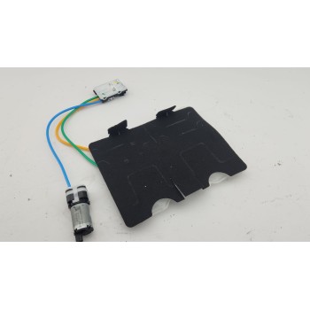 PORTAMODULO REPOSO LUMBAR DELANTERO DERECHO A0009105011 