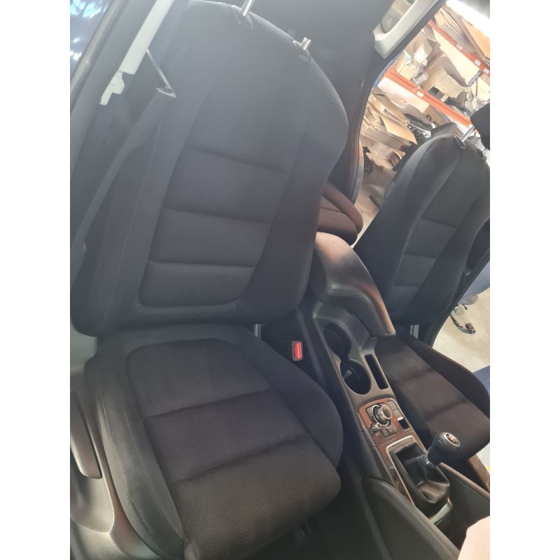 ASIENTO DELANTERO DERECHO 
