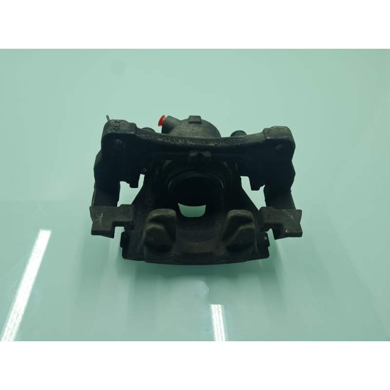 PINZA DE FRENO DELANTERA DERECHA 8W06DH 