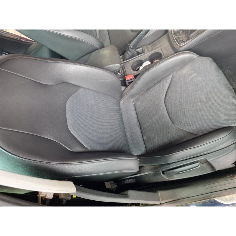 ASIENTO DELANTERO DERECHO 