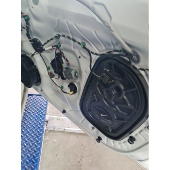 ELEVALUNAS DELANTERO DERECHO 5TA837462 