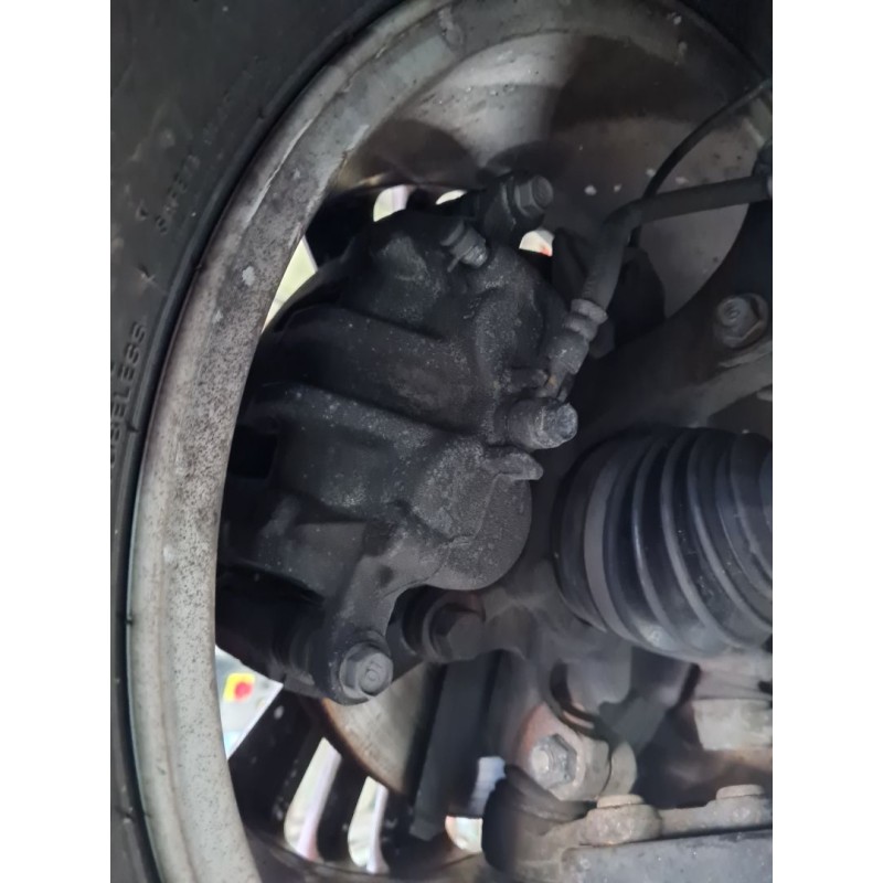 PINZA DE FRENO DELANTERA DERECHA 