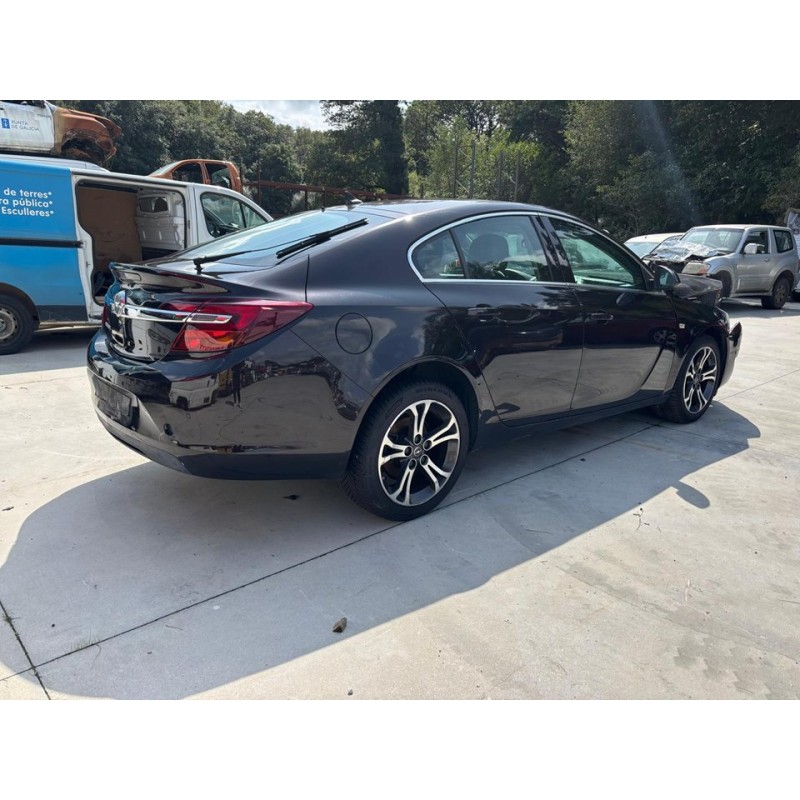 OPEL INSIGNIA BERLINA