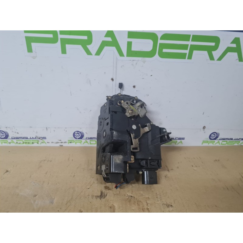 CERRADURA PUERTA DELANTERA IZQUIERDA 3B1337015A 