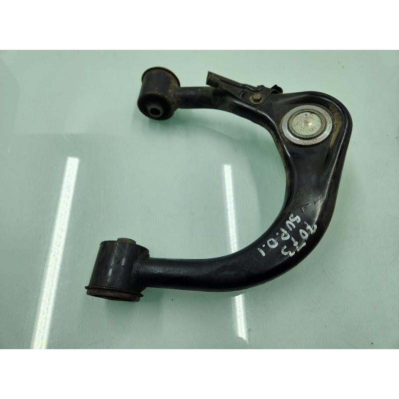 BRAZO SUSPENSION SUPERIOR DELANTERO IZQUIERDO 