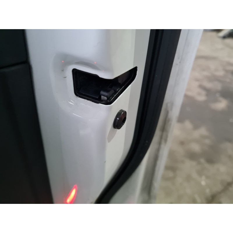 CERRADURA PUERTA DELANTERA DERECHA 