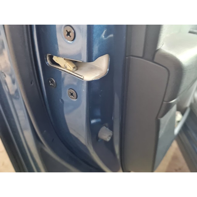 CERRADURA PUERTA DELANTERA IZQUIERDA 