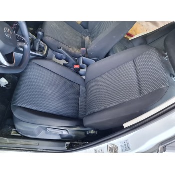 ASIENTO DELANTERO IZQUIERDO 