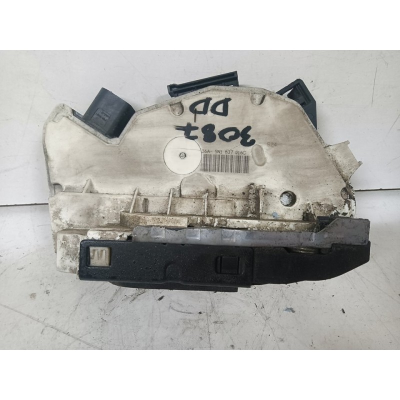 CERRADURA PUERTA DELANTERA DERECHA 5N1837016C 