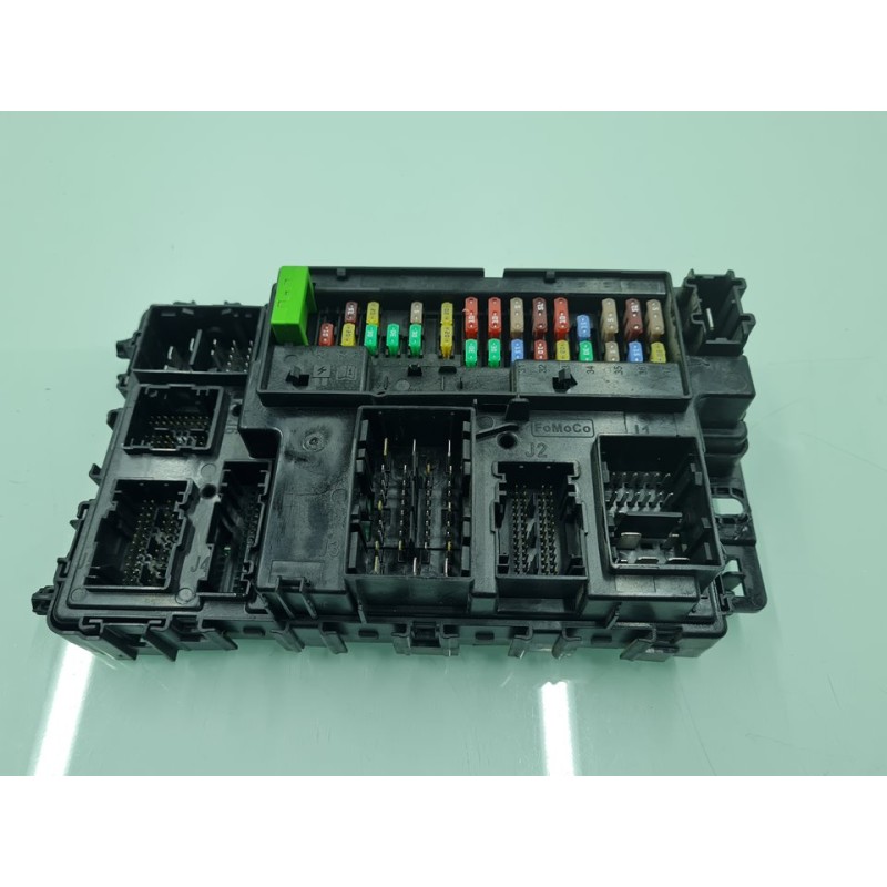 CAJA RELES / FUSIBLES JU5T15604 