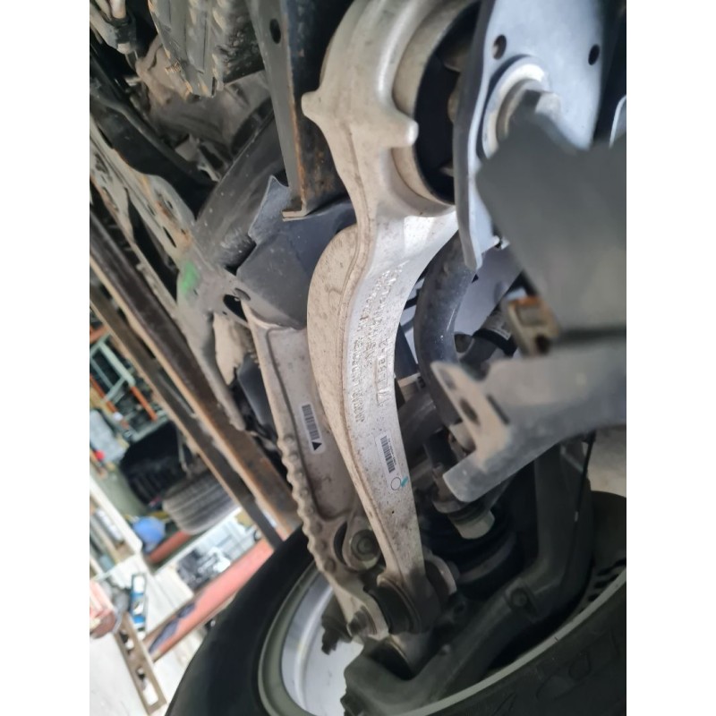 BRAZO SUSPENSION INFERIOR DELANTERO IZQUIERDO HK833C256AD 