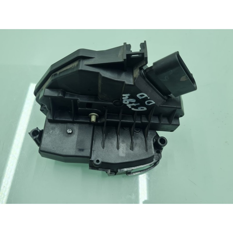 CERRADURA PUERTA DELANTERA DERECHA BM5AA21812BF 