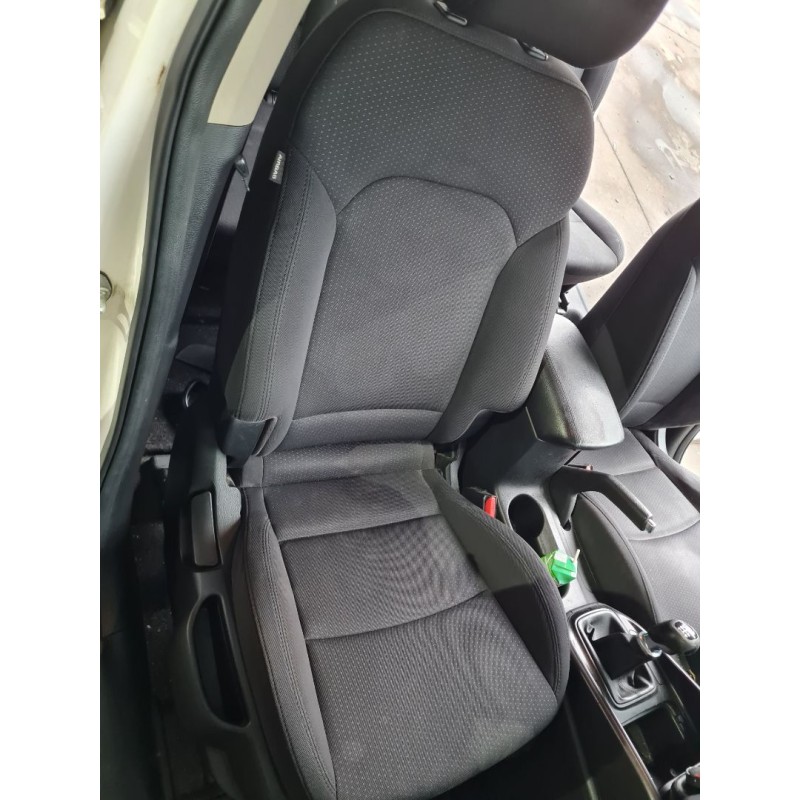 ASIENTO DELANTERO DERECHO 