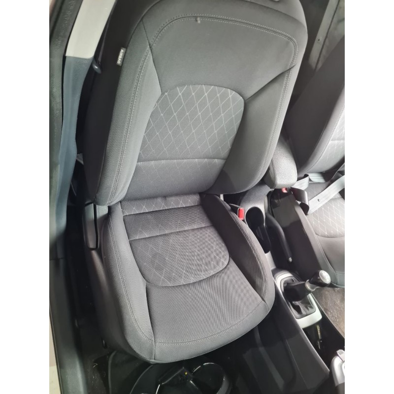 ASIENTO DELANTERO DERECHO 