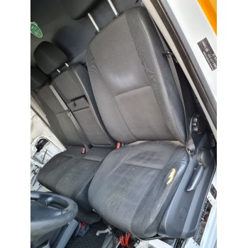 ASIENTO DELANTERO IZQUIERDO 