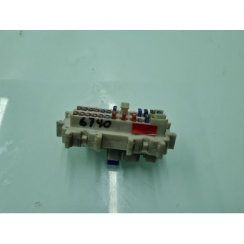CAJA RELES / FUSIBLES 