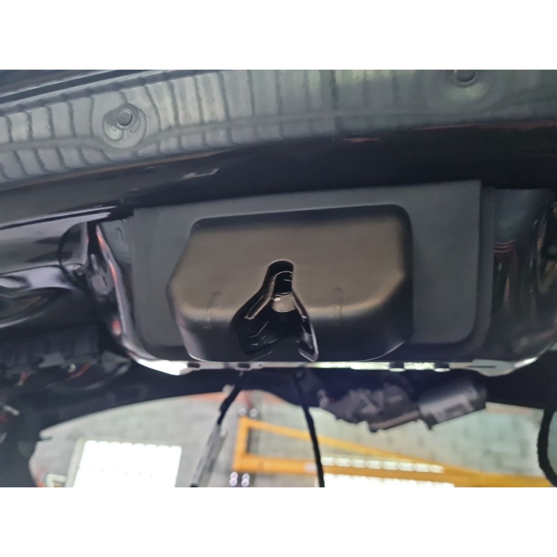 CERRADURA MALETERO / PORTON 95B827505B 