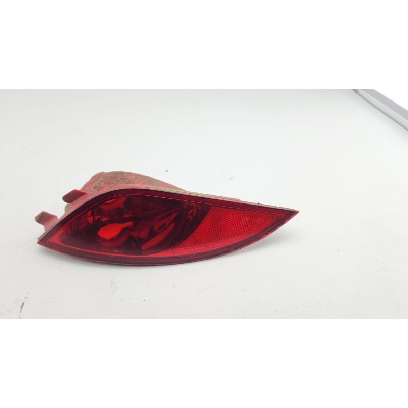 PILOTO TRASERO DERECHO PARAGOLPES 924062Y3 