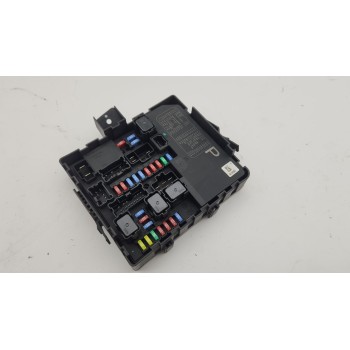 CAJA RELES / FUSIBLES 284B7EB03B 