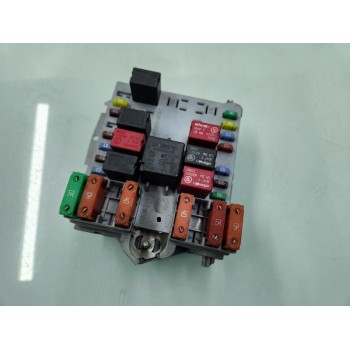 CAJA RELES / FUSIBLES 1349944080 