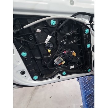 ELEVALUNAS DELANTERO IZQUIERDO 5E3837461 