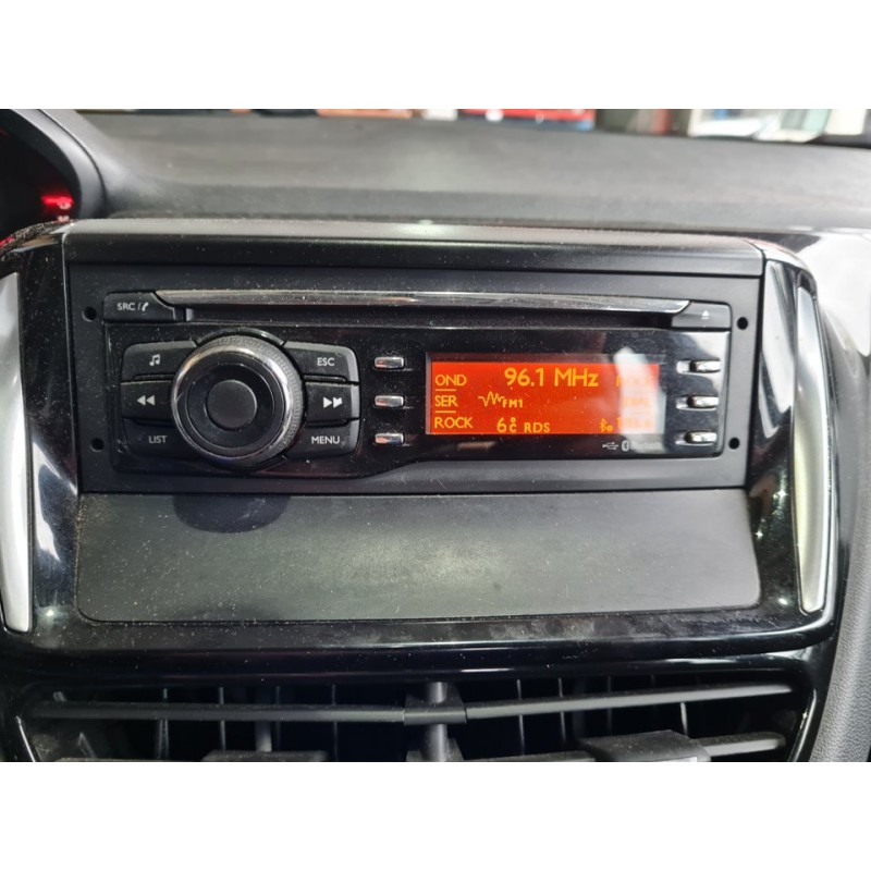 SISTEMA AUDIO / RADIO CD 