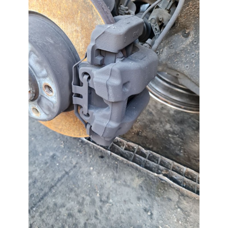 PINZA DE FRENO DELANTERA IZQUIERDA 