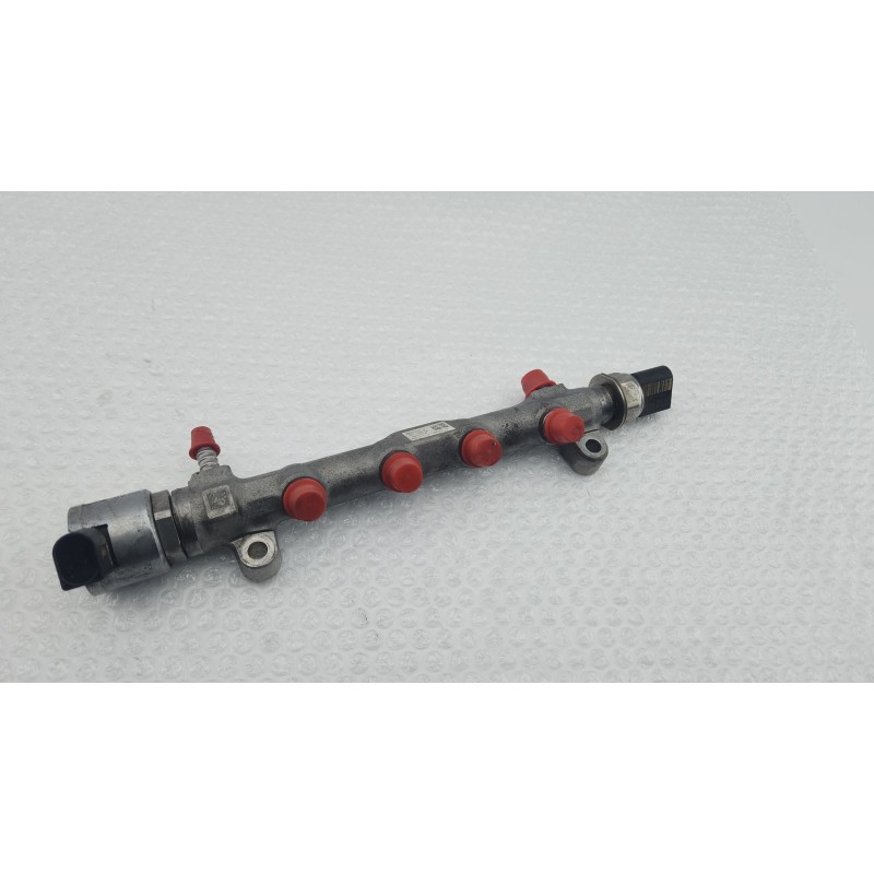 RAMPA INYECTORA 04L089G 