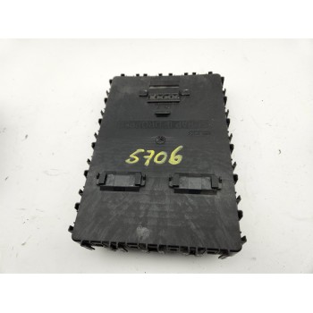 CAJA RELES / FUSIBLES HU5T15604ECL 