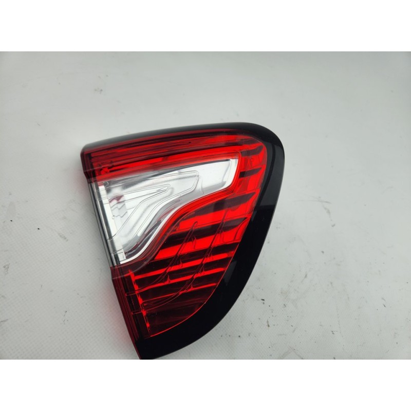 PILOTO TRASERO IZQUIERDO INTERIOR 265557893R 