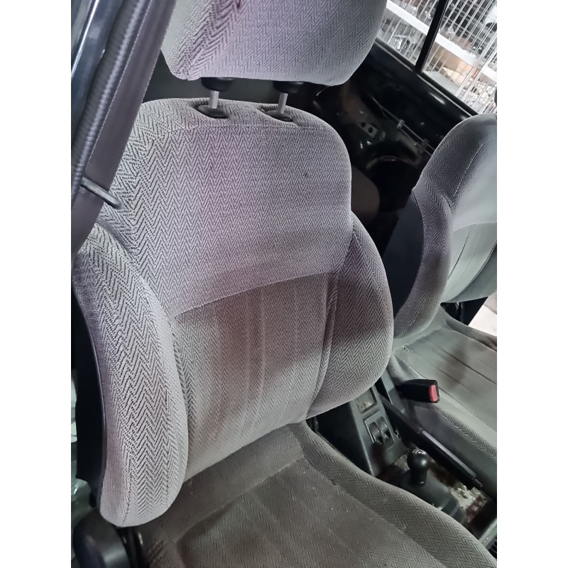 ASIENTO DELANTERO DERECHO 