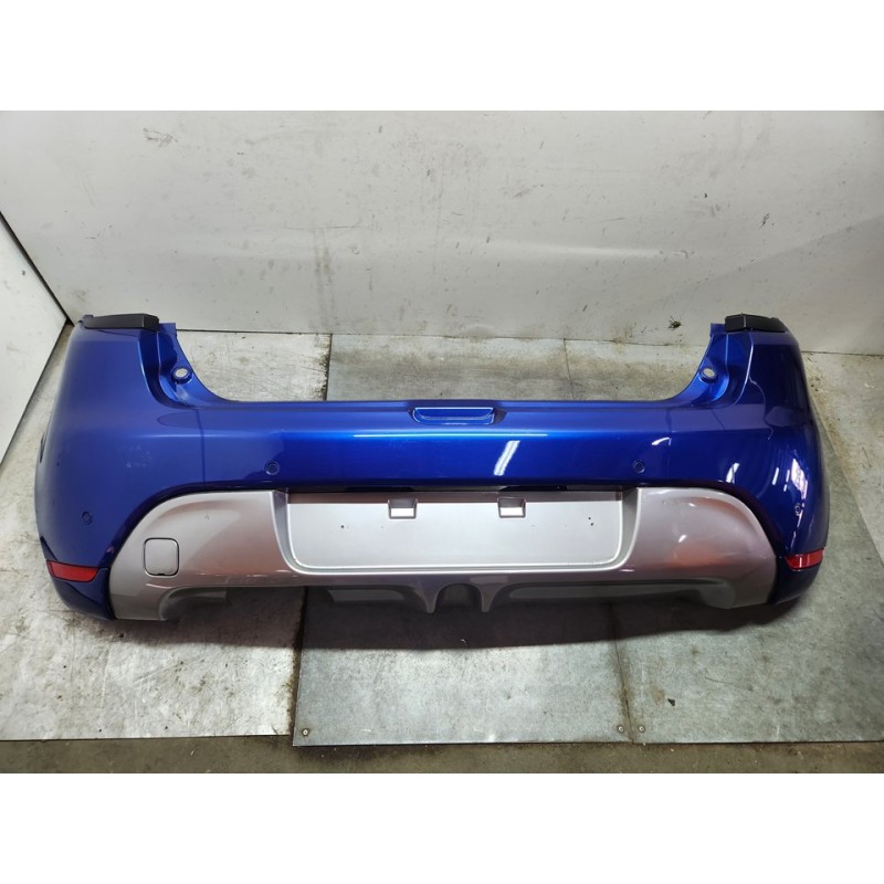 PARAGOLPES TRASERO 