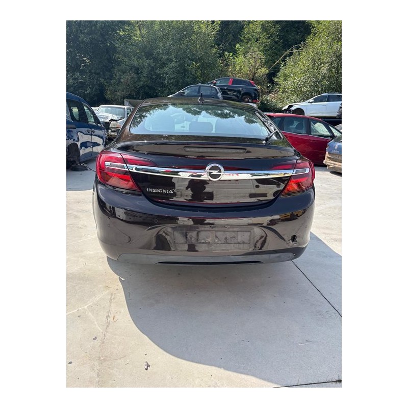 opel insignia berlina del año 2013