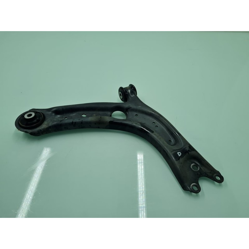 BRAZO SUSPENSION SUPERIOR DELANTERO DERECHO 