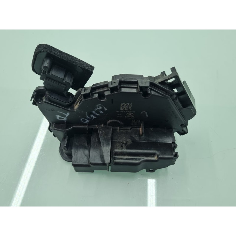 CERRADURA PUERTA TRASERA DERECHA 5TA839016L 