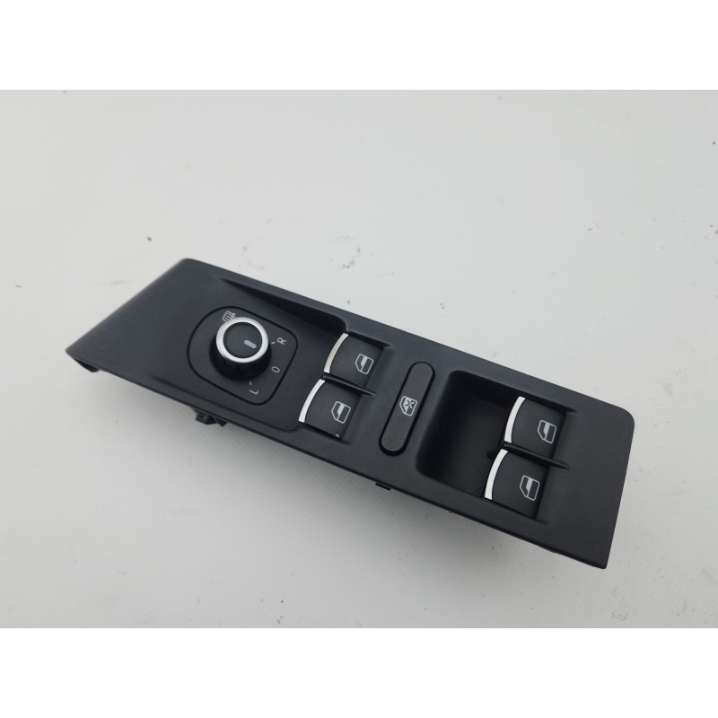 MANDO ELEVALUNAS DELANTERO IZQUIERDO 5K4959857 / 5K1959565 