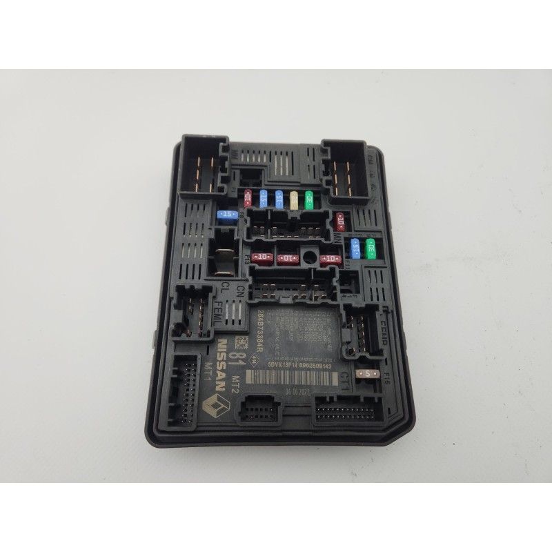 CAJA RELES / FUSIBLES 284B73384R 